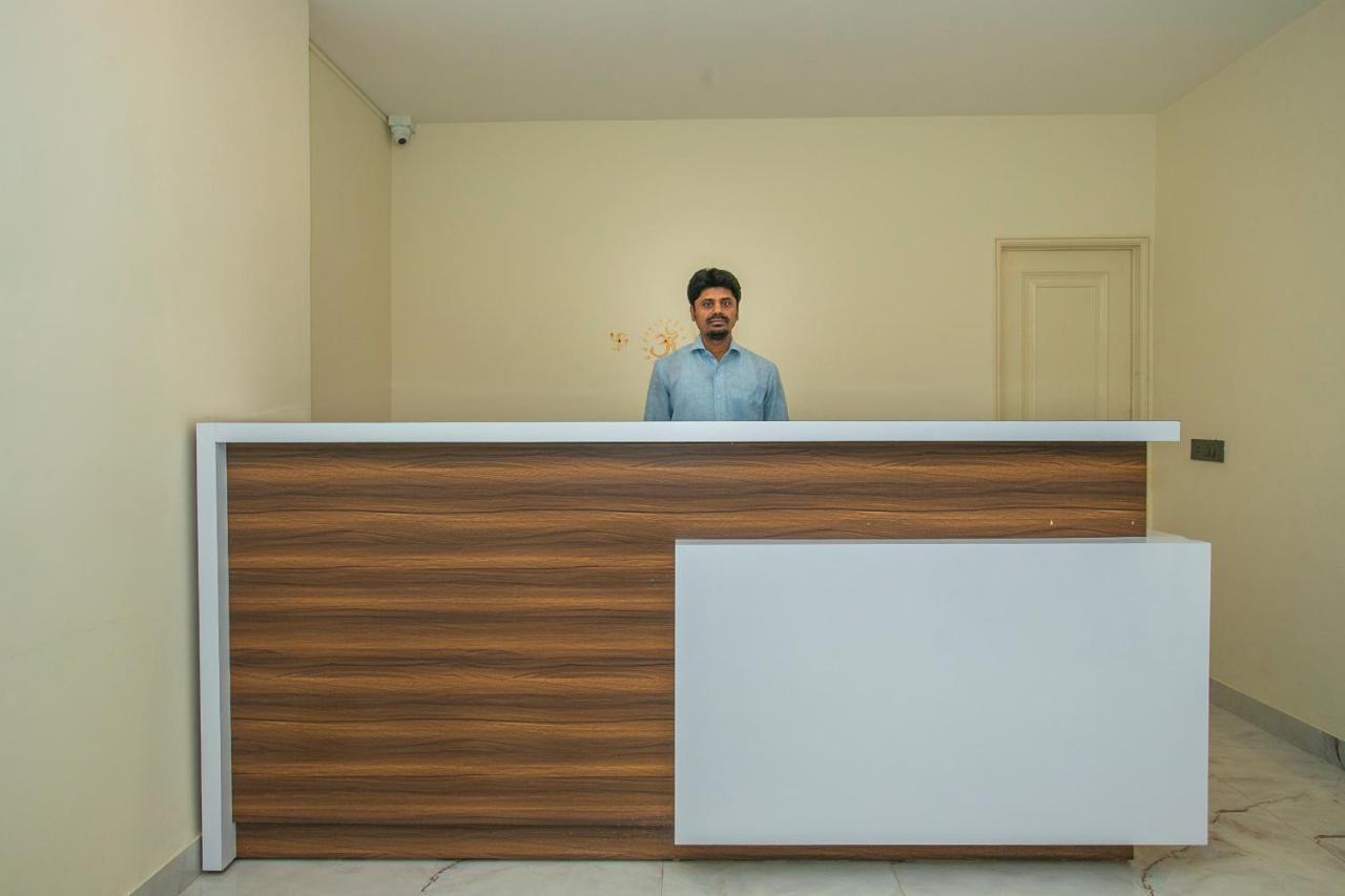 Collection O Premium Eden Au Lac Near Sri Someshwara Swami Temple Бангалор Екстериор снимка